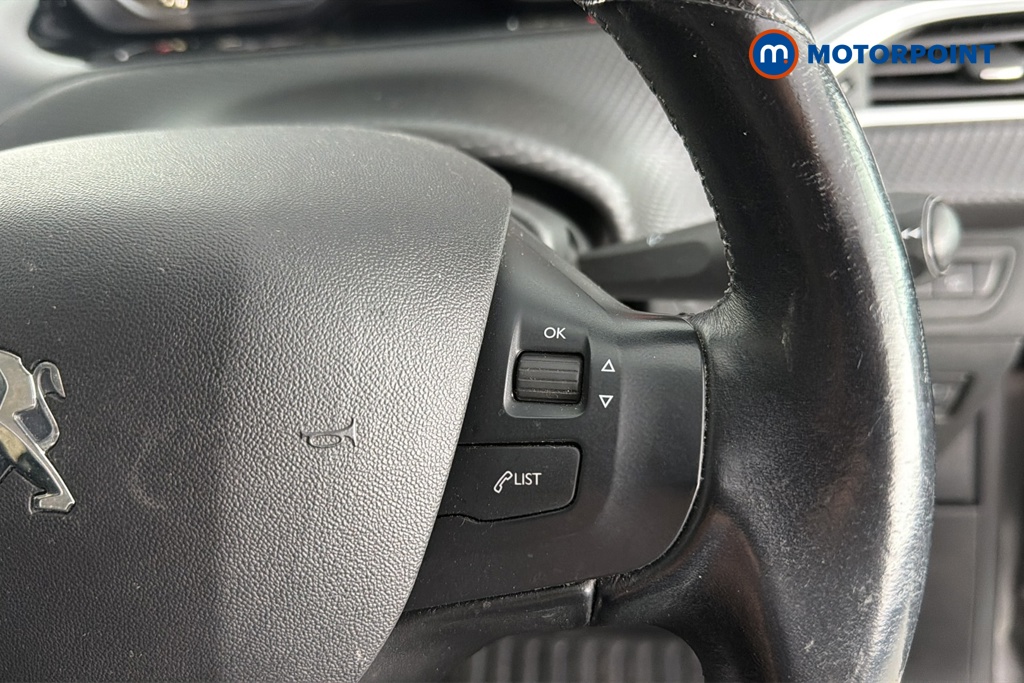 Peugeot 208 Tech Edition Manual Petrol Hatchback - Stock Number (1660711) - 3rd supplementary image