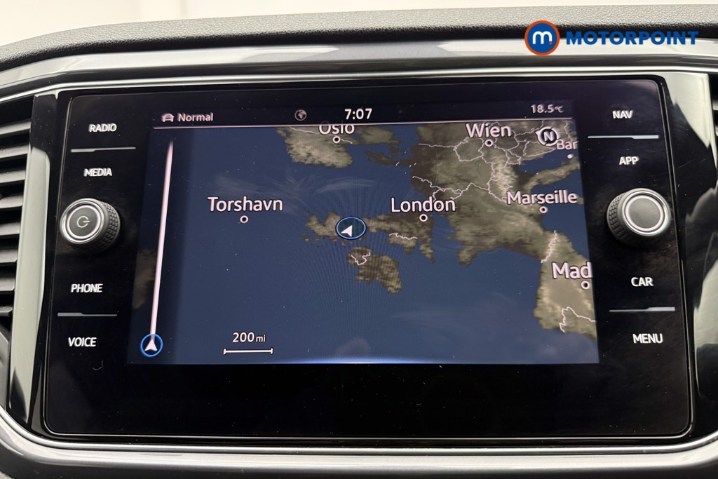 Volkswagen T-Roc R-Line Automatic Petrol SUV - Stock Number (1660814) - 2nd supplementary image