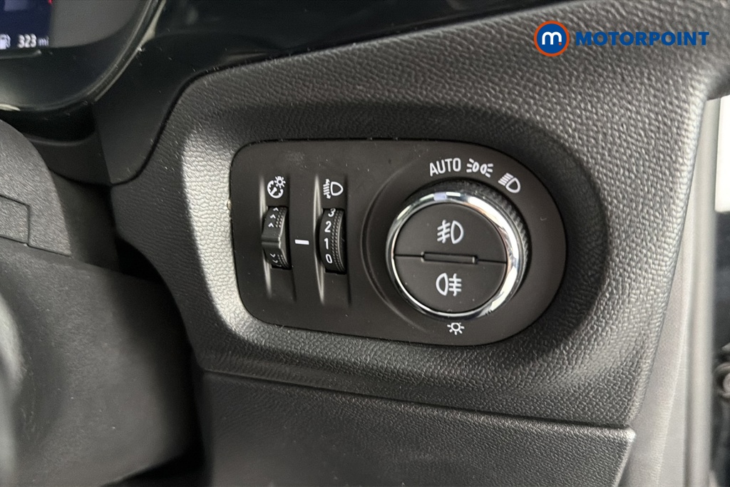 Vauxhall Corsa GS Manual Petrol Hatchback - Stock Number (1661399) - 11th supplementary image