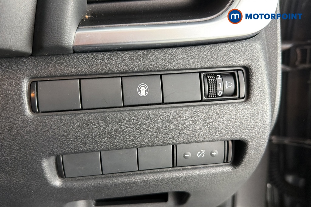 Nissan X-Trail N-Connecta Automatic Petrol-Electric Hybrid SUV - Stock Number (1661850) - 11th supplementary image