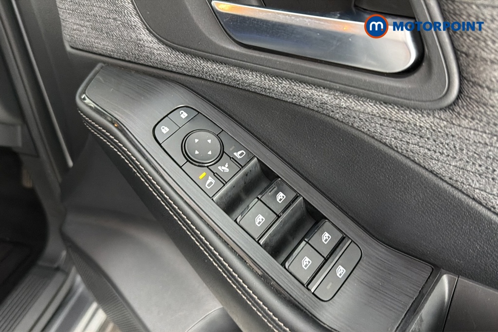 Nissan X-Trail N-Connecta Automatic Petrol-Electric Hybrid SUV - Stock Number (1661850) - 19th supplementary image