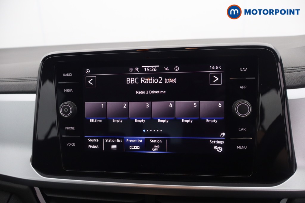 Volkswagen T-Roc Life Manual Petrol SUV - Stock Number (1661905) - 2nd supplementary image