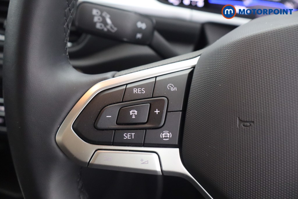 Volkswagen T-Roc Life Manual Petrol SUV - Stock Number (1661905) - 6th supplementary image