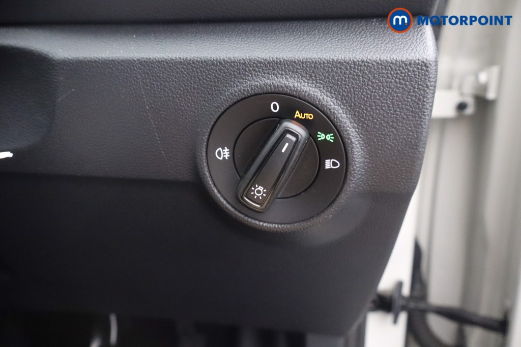 Volkswagen T-Roc Life Manual Petrol SUV - Stock Number (1661905) - 8th supplementary image
