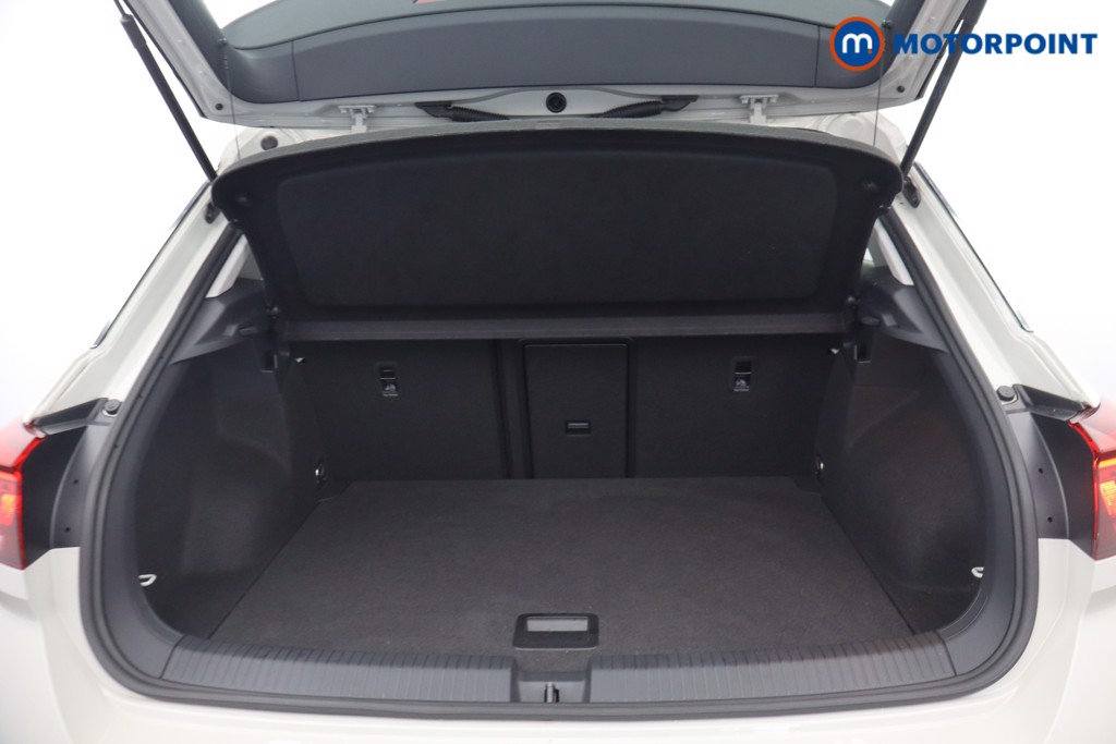 Volkswagen T-Roc Life Manual Petrol SUV - Stock Number (1661905) - 12th supplementary image