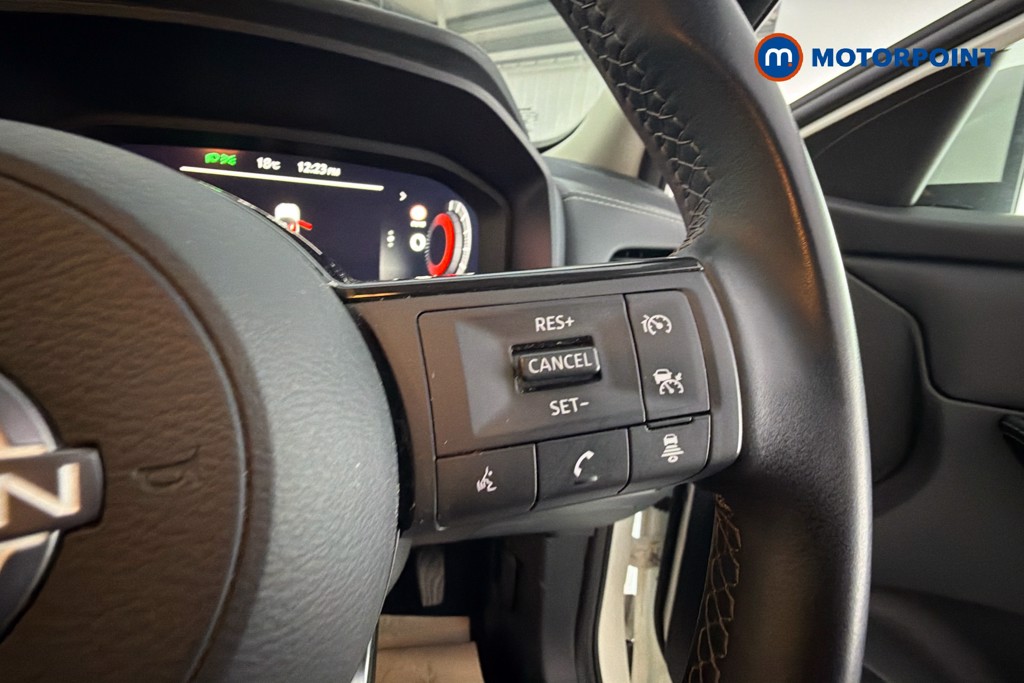 Nissan Qashqai N-Connecta Automatic Petrol-Electric Hybrid SUV - Stock Number (1662103) - 4th supplementary image