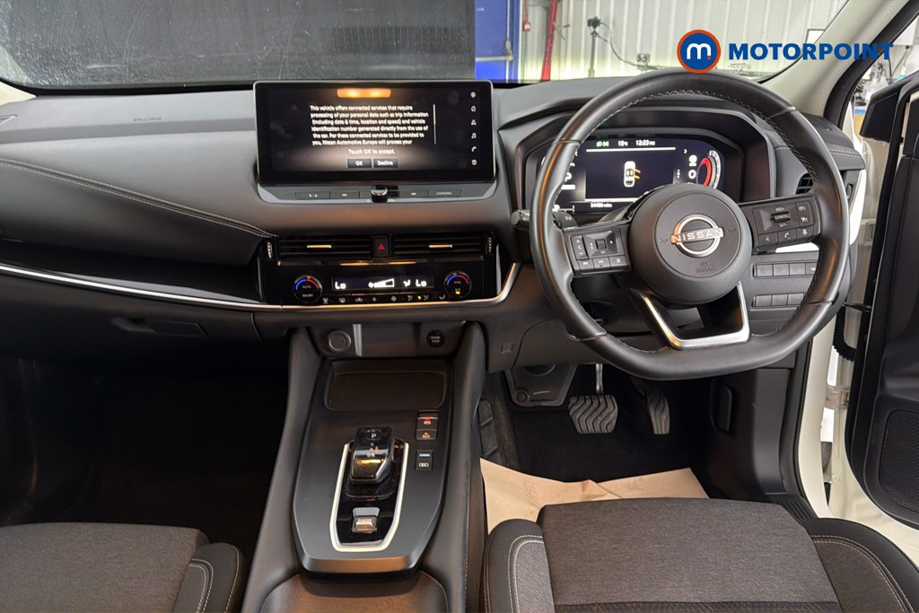Nissan Qashqai N-Connecta Automatic Petrol-Electric Hybrid SUV - Stock Number (1662103) - 1st supplementary image