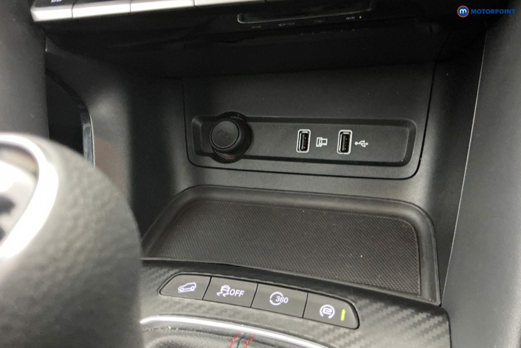 Mg Motor Uk ZS Exclusive Manual Petrol SUV - Stock Number (1662120) - 16th supplementary image