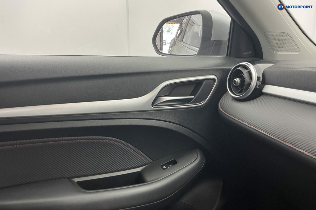 Mg Motor Uk ZS Exclusive Manual Petrol SUV - Stock Number (1662120) - 18th supplementary image