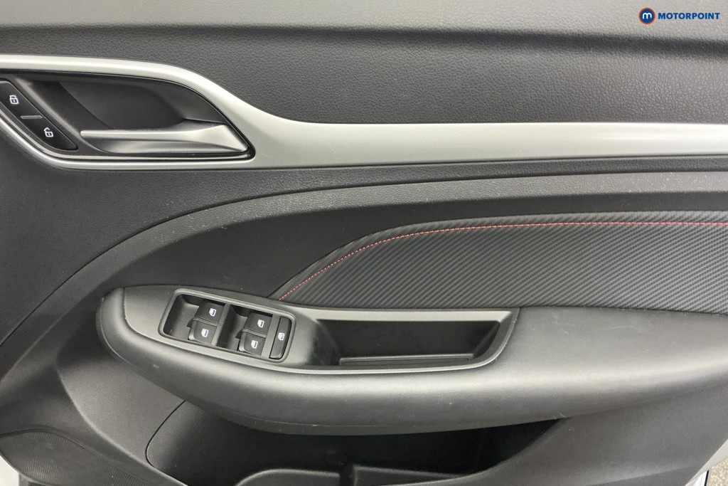 Mg Motor Uk ZS Exclusive Manual Petrol SUV - Stock Number (1662120) - 22nd supplementary image