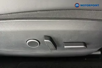 Tesla Model 3 Long Range Automatic Electric Saloon - Stock Number (1662189) - 23rd supplementary image