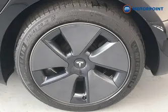 Tesla Model 3 Long Range Automatic Electric Saloon - Stock Number (1662189) - 45th supplementary image