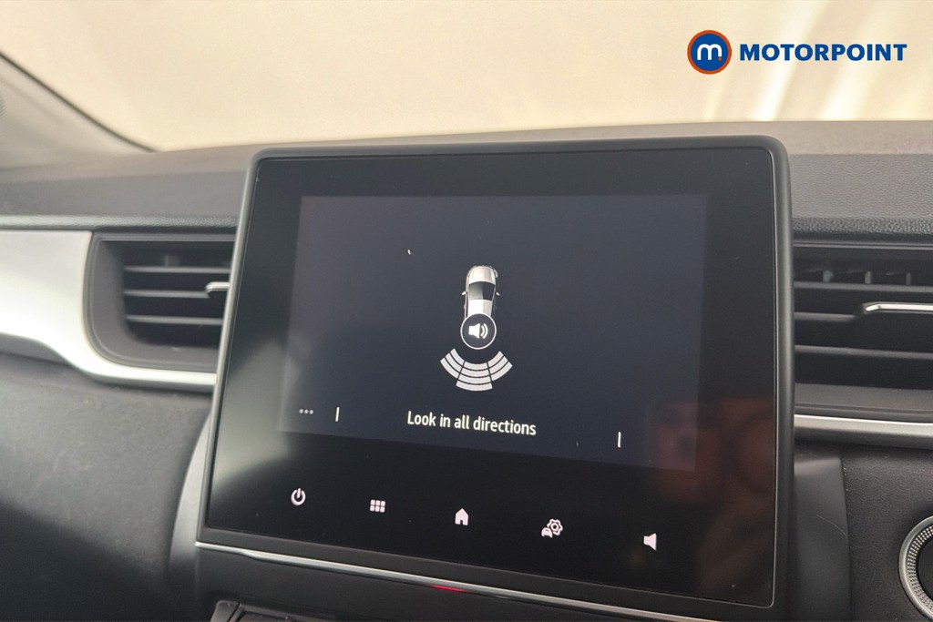 Renault Captur Iconic Manual Petrol SUV - Stock Number (1662422) - 13th supplementary image