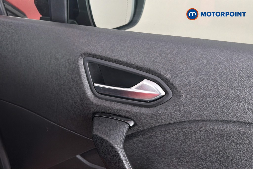 Renault Captur Iconic Manual Petrol SUV - Stock Number (1662422) - 42nd supplementary image