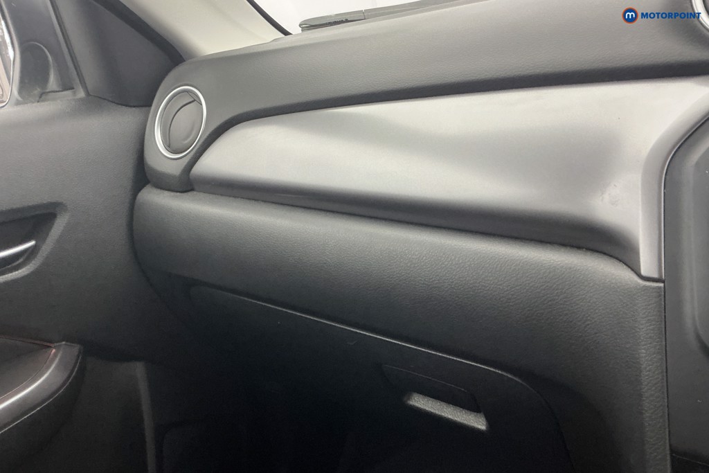 Suzuki Vitara SZ4 Manual Petrol SUV - Stock Number (1662536) - 18th supplementary image