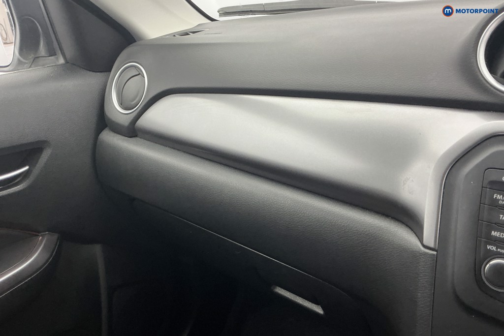 Suzuki Vitara SZ4 Manual Petrol SUV - Stock Number (1662536) - 21st supplementary image