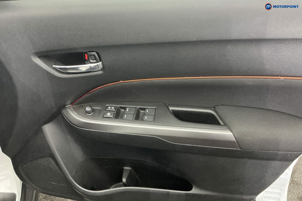 Suzuki Vitara SZ4 Manual Petrol SUV - Stock Number (1662536) - 28th supplementary image