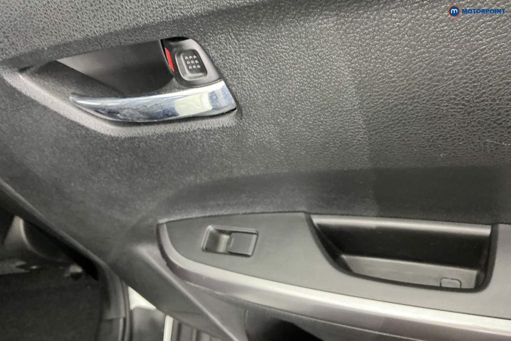 Suzuki Vitara SZ4 Manual Petrol SUV - Stock Number (1662536) - 31st supplementary image