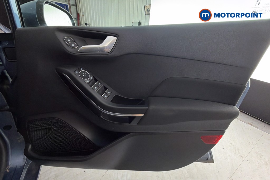 Ford Fiesta Titanium Manual Petrol Hatchback - Stock Number (1662537) - 19th supplementary image