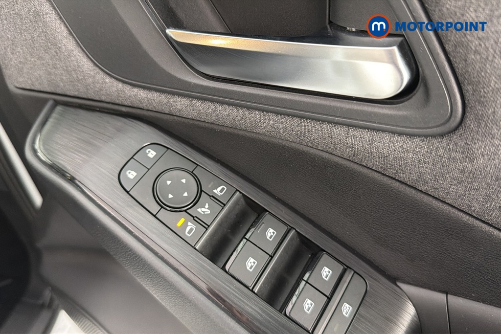 Nissan Qashqai Acenta Premium Automatic Petrol-Electric Hybrid SUV - Stock Number (1662596) - 19th supplementary image