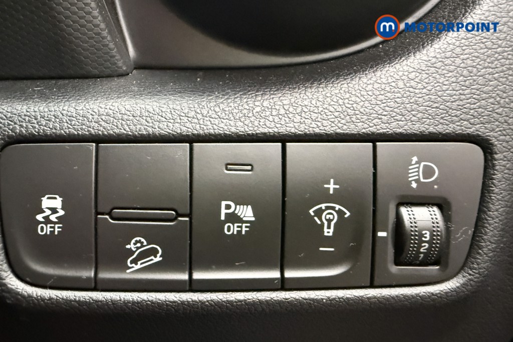 Hyundai Kona Se Connect Manual Petrol SUV - Stock Number (1662924) - 16th supplementary image