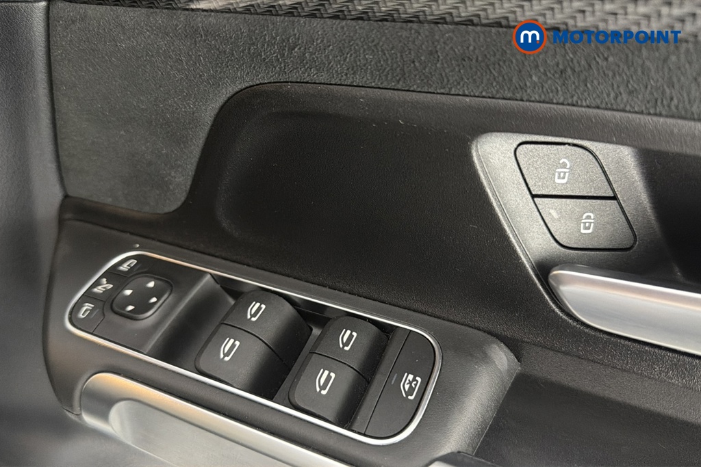 Mercedes-Benz GLB Amg Line Automatic Petrol SUV - Stock Number (1663060) - 19th supplementary image