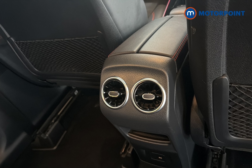 Mercedes-Benz GLB Amg Line Automatic Petrol SUV - Stock Number (1663060) - 28th supplementary image