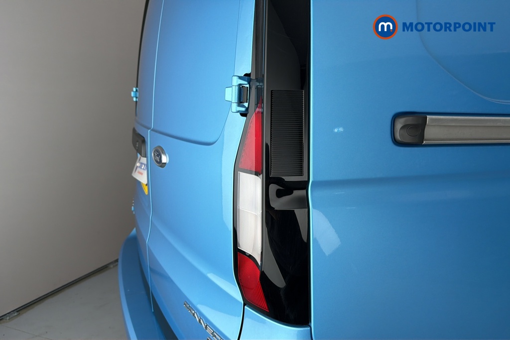 Ford Transit Connect Limited Automatic Petrol Plug-In Hybrid Panel Van - Stock Number (1663374) - 36th supplementary image