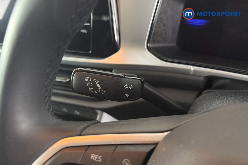 Volkswagen T-Roc Life Manual Petrol SUV - Stock Number (1663547) - 6th supplementary image
