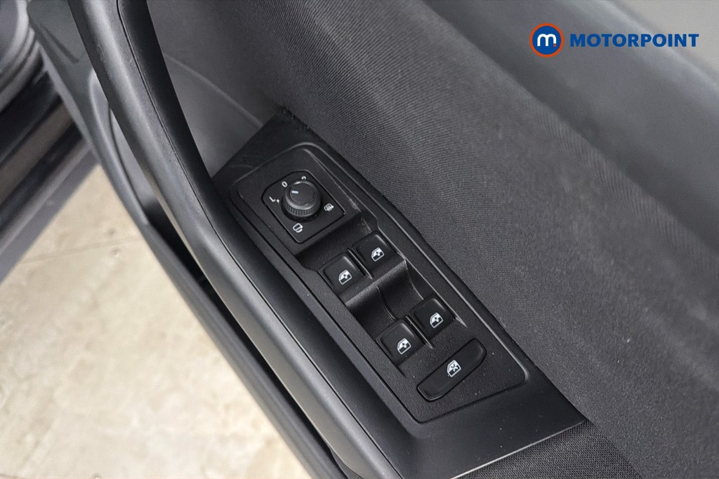 Volkswagen T-Roc Life Manual Petrol SUV - Stock Number (1663547) - 20th supplementary image