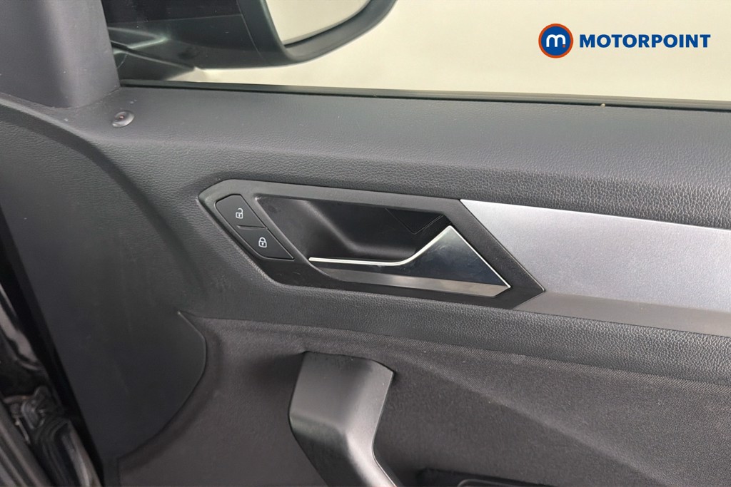 Volkswagen T-Roc Life Manual Petrol SUV - Stock Number (1663547) - 42nd supplementary image
