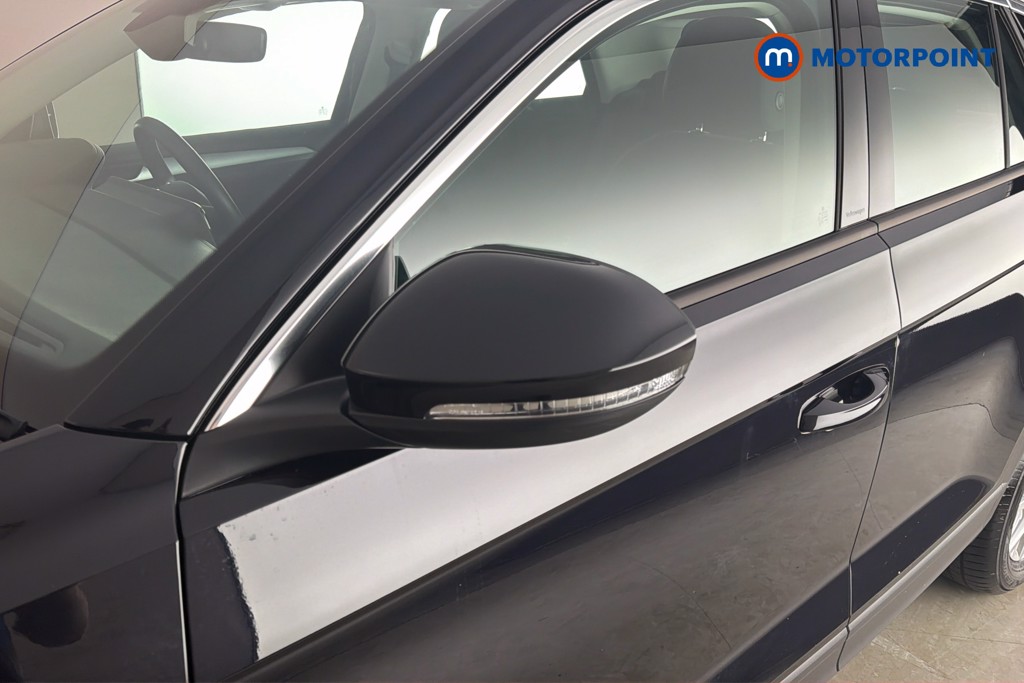 Volkswagen T-Roc Life Manual Petrol SUV - Stock Number (1663547) - 43rd supplementary image
