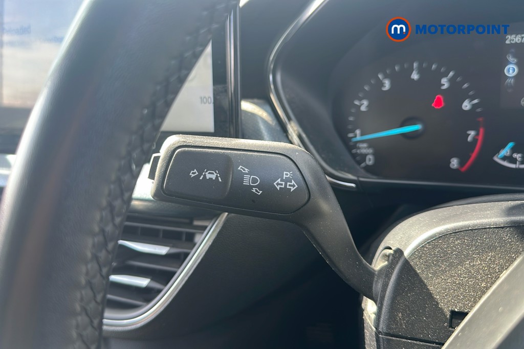 Ford Focus Active Automatic Petrol Estate - Stock Number (1645944) - 6th supplementary image