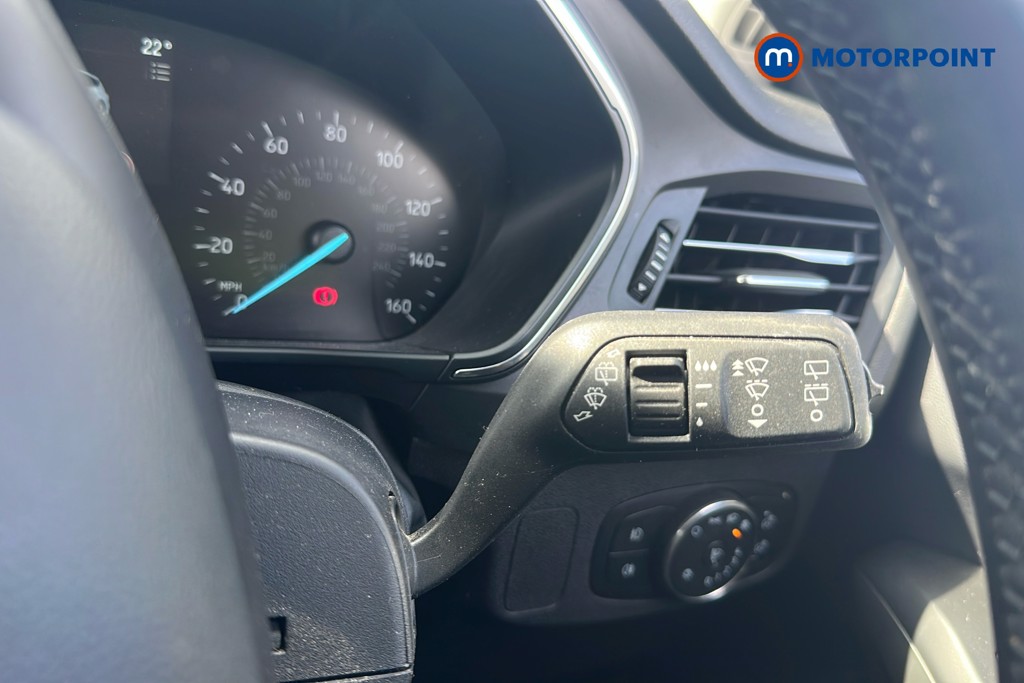 Ford Focus Active Automatic Petrol Estate - Stock Number (1645944) - 7th supplementary image
