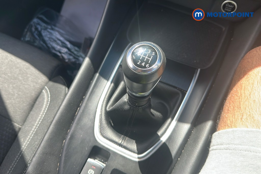 Nissan Qashqai N-Connecta Manual Petrol SUV - Stock Number (1646302) - 15th supplementary image