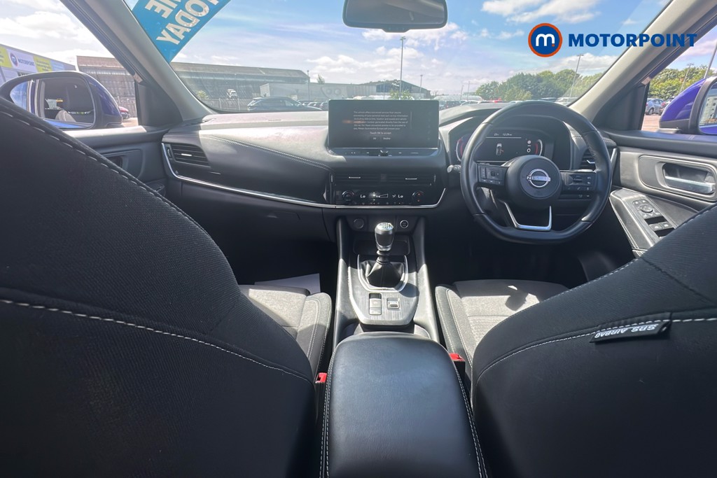 Nissan Qashqai N-Connecta Manual Petrol SUV - Stock Number (1646302) - 1st supplementary image