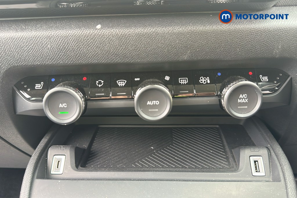 Citroen C4 Shine Plus Automatic Petrol Hatchback - Stock Number (1649778) - 12th supplementary image
