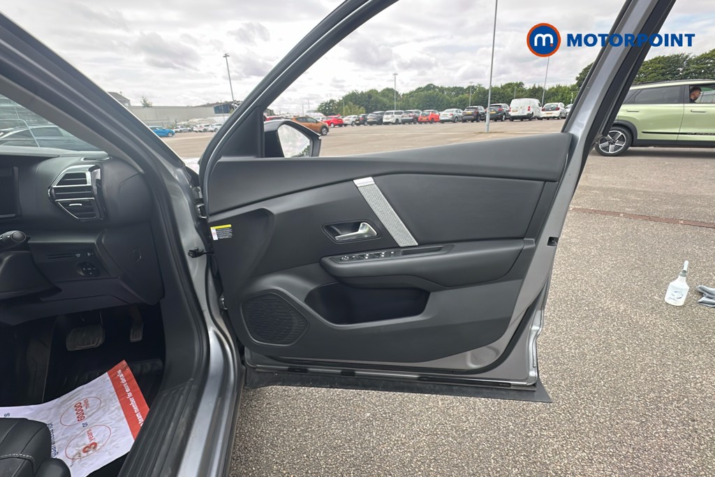 Citroen C4 Shine Plus Automatic Petrol Hatchback - Stock Number (1649778) - 19th supplementary image
