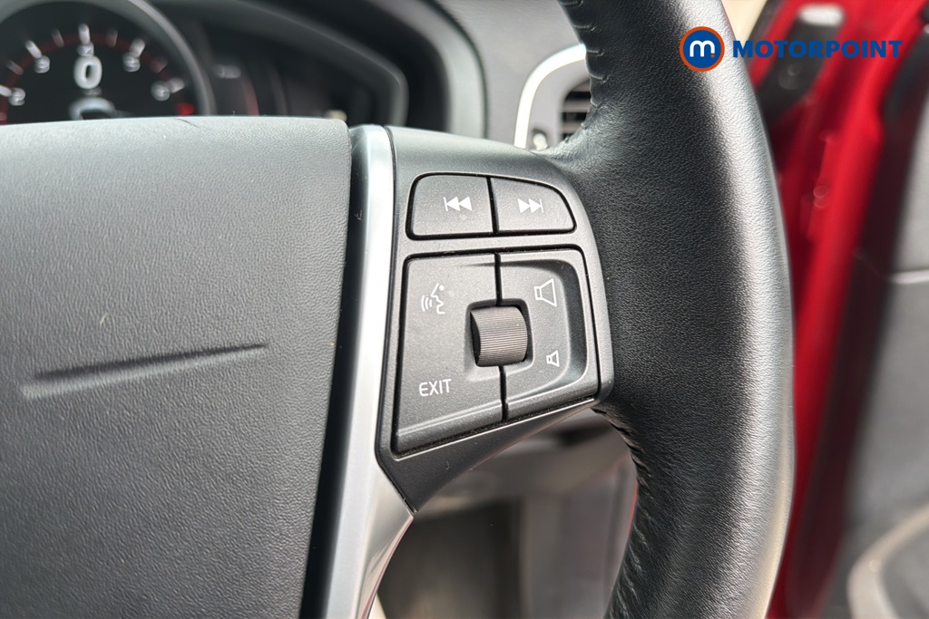 Volvo V40 Cross Country Pro Automatic Petrol Hatchback - Stock Number (1653038) - 3rd supplementary image