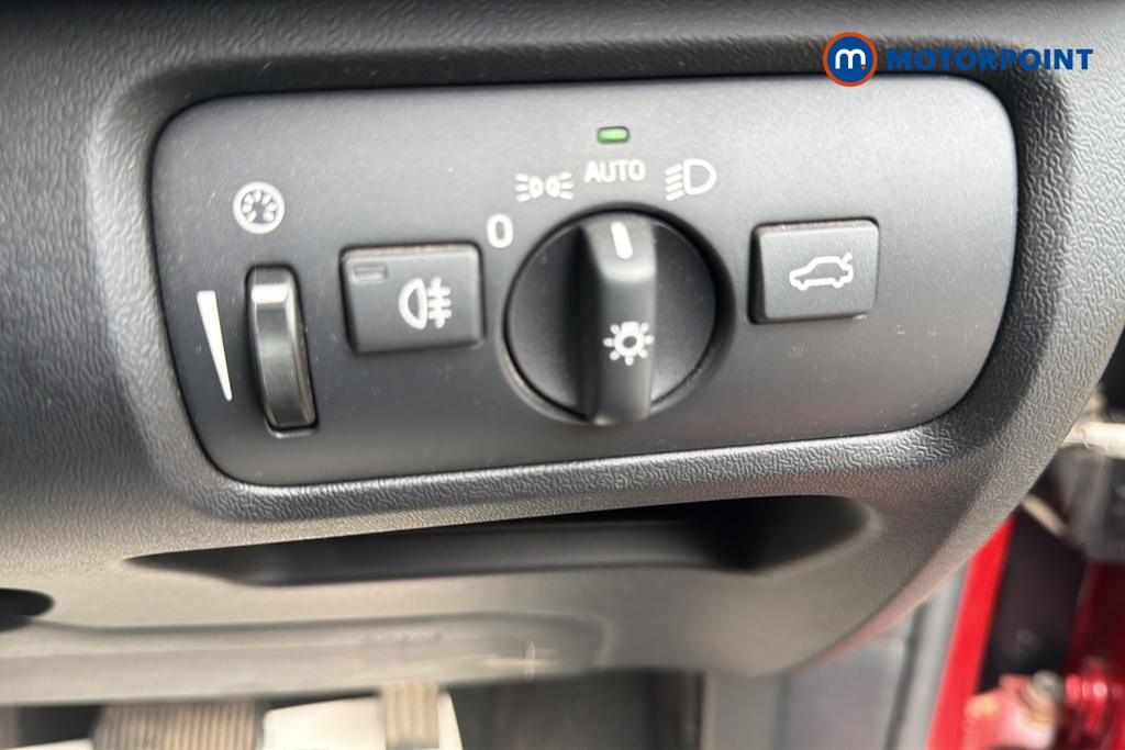 Volvo V40 Cross Country Pro Automatic Petrol Hatchback - Stock Number (1653038) - 11th supplementary image