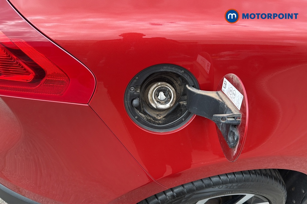 Volvo V40 Cross Country Pro Automatic Petrol Hatchback - Stock Number (1653038) - 41st supplementary image
