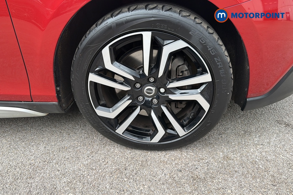 Volvo V40 Cross Country Pro Automatic Petrol Hatchback - Stock Number (1653038) - 47th supplementary image