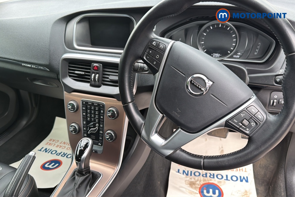 Volvo V40 Cross Country Pro Automatic Petrol Hatchback - Stock Number (1653038) - 1st supplementary image