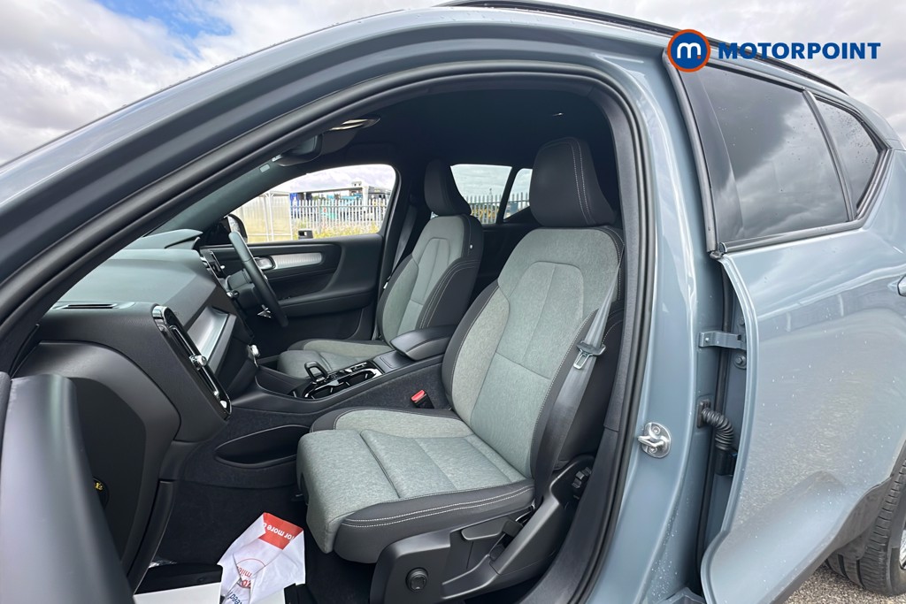 Volvo Xc40 Plus Automatic Petrol SUV - Stock Number (1654250) - 22nd supplementary image
