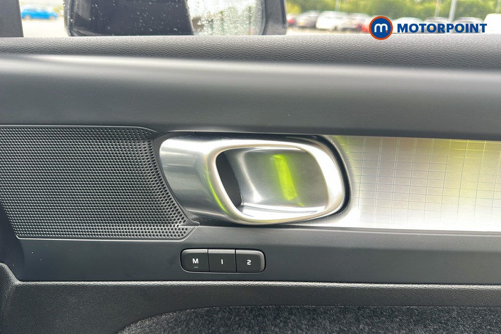 Volvo Xc40 Plus Automatic Petrol SUV - Stock Number (1654250) - 42nd supplementary image