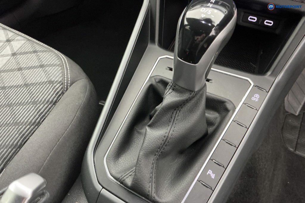 Volkswagen Polo R-Line Automatic Petrol Hatchback - Stock Number (1654323) - 15th supplementary image