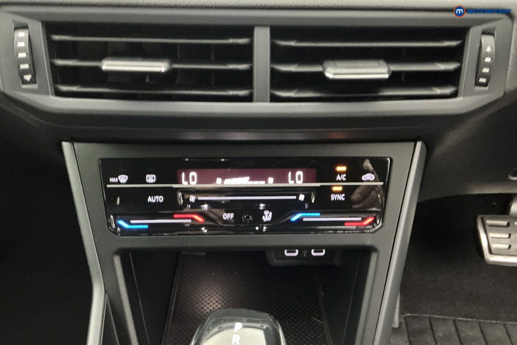 Volkswagen Polo R-Line Automatic Petrol Hatchback - Stock Number (1654323) - 17th supplementary image