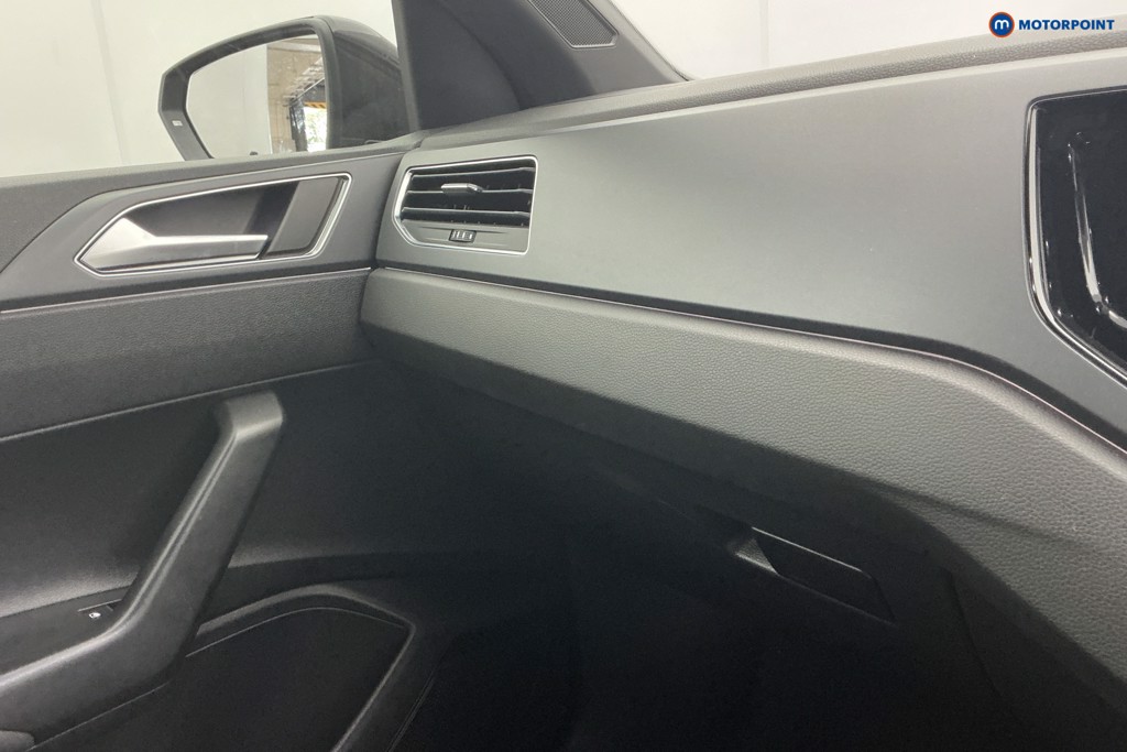 Volkswagen Polo R-Line Automatic Petrol Hatchback - Stock Number (1654323) - 18th supplementary image