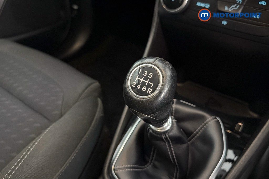 Ford Fiesta Zetec Manual Petrol Hatchback - Stock Number (1655426) - 15th supplementary image