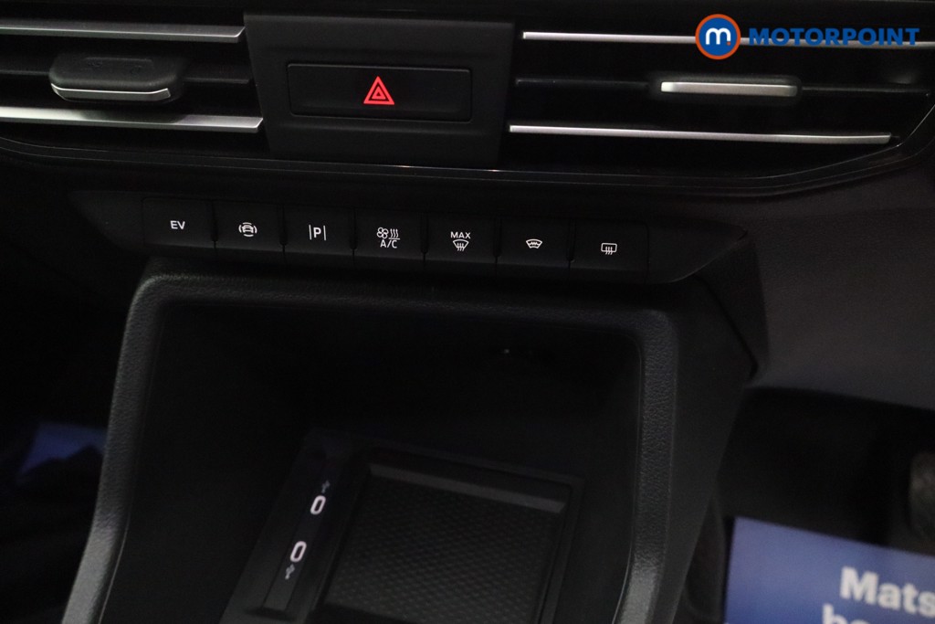 Ford Transit Connect Limited Automatic Petrol Plug-In Hybrid Panel Van - Stock Number (1655498) - 4th supplementary image